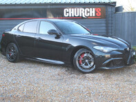 Alfa Romeo Giulia 2.9 Giulia V6 Bi-T Quadrifoglio Auto 4dr 3