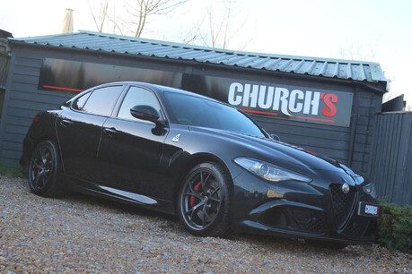 Alfa Romeo Giulia 2.9 Giulia V6 Bi-T Quadrifoglio Auto 4dr 14