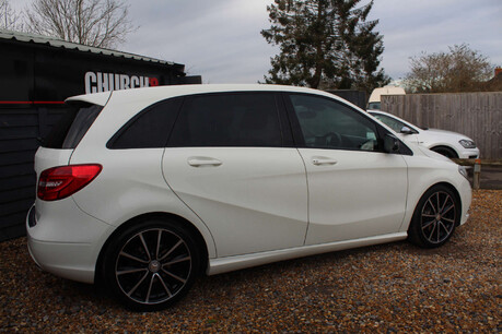 Mercedes-Benz B Class 1.6 B200 BlueEfficiency Sport Auto 5dr 10