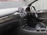 Mercedes-Benz B Class 1.6 B200 BlueEfficiency Sport Auto 5dr 16