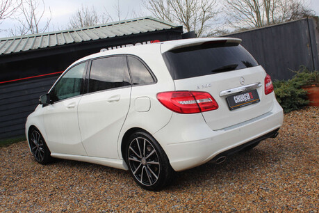 Mercedes-Benz B Class 1.6 B200 BlueEfficiency Sport Auto 5dr 17