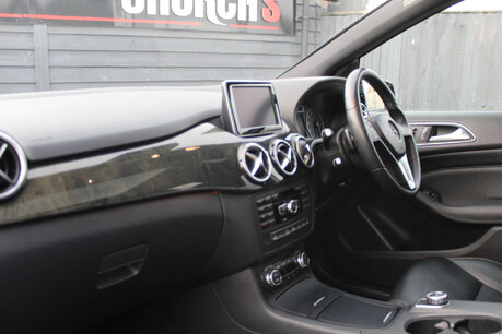 Mercedes-Benz B Class 1.6 B200 BlueEfficiency Sport Auto 5dr 20