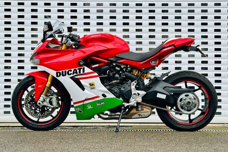 Ducati Supersport S 3