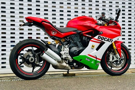 Ducati Supersport S 42