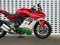 Ducati Supersport S 13