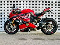 Ducati Panigale V4S 1100 31