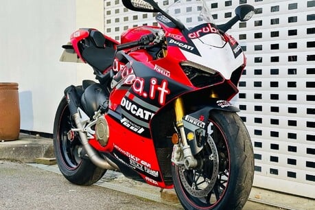 Ducati Panigale V4S 1100 2