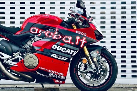 Ducati Panigale V4S 1100 8