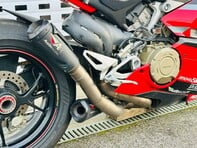 Ducati Panigale V4S 1100 10