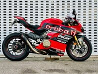 Ducati Panigale V4S 1100 18