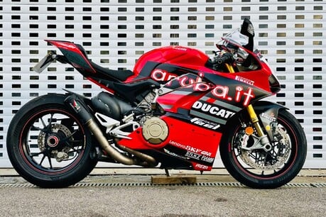 Ducati Panigale V4S 1100 18