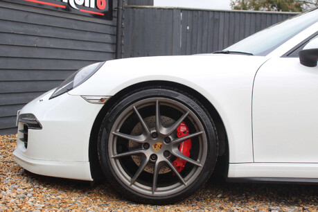 Porsche 911 3.8 991 Carrera 4S Coupe 2dr Petrol PDK 4WD Euro 5 (s/s) (400 ps) 17