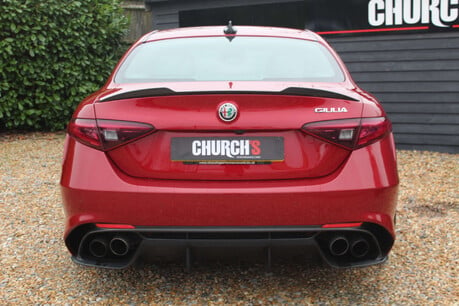 Alfa Romeo Giulia 2.9 Giulia V6 Bi-T Quadrifoglio Auto 4dr 21