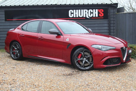 Alfa Romeo Giulia 2.9 Giulia V6 Bi-T Quadrifoglio Auto 4dr 3