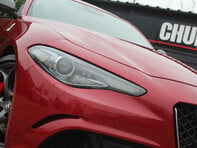 Alfa Romeo Giulia 2.9 Giulia V6 Bi-T Quadrifoglio Auto 4dr 4