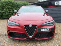 Alfa Romeo Giulia 2.9 Giulia V6 Bi-T Quadrifoglio Auto 4dr 10