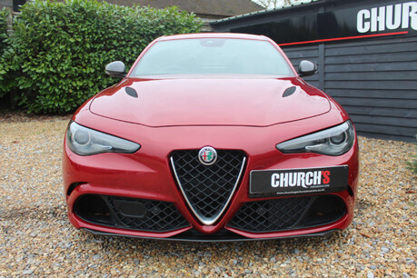 Alfa Romeo Giulia 2.9 Giulia V6 Bi-T Quadrifoglio Auto 4dr 10