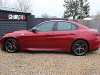 Alfa Romeo Giulia 2.9 Giulia V6 Bi-T Quadrifoglio Auto 4dr 16