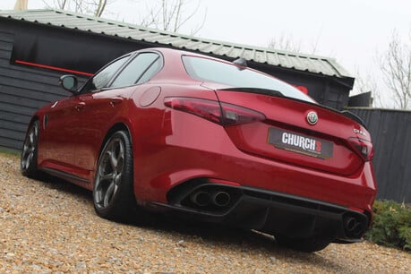 Alfa Romeo Giulia 2.9 Giulia V6 Bi-T Quadrifoglio Auto 4dr 22