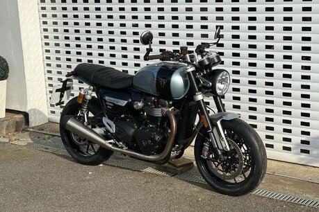 Triumph Speed Twin 1.2 Speed Twin Breitling Edition 40