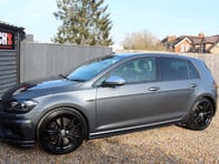 Volkswagen Golf 2.0 Golf R TSi 4Motion Semi-Auto 4WD 5dr 16