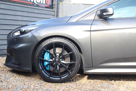 Ford Focus 2.3 Focus RS 4WD 5dr 17