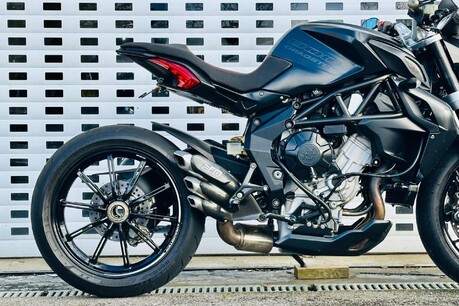 MV Agusta Brutale 0.8 Brutale 800 28