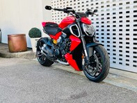 Ducati Diavel 1.2 Diavel V4 4