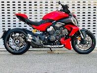 Ducati Diavel 1.2 Diavel V4 2