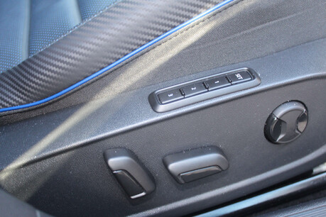 Volkswagen Golf 2.0 Golf R TSi 4Motion Semi-Auto 4WD 5dr 23