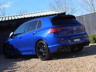 Volkswagen Golf 2.0 Golf R TSi 4Motion Semi-Auto 4WD 5dr 8