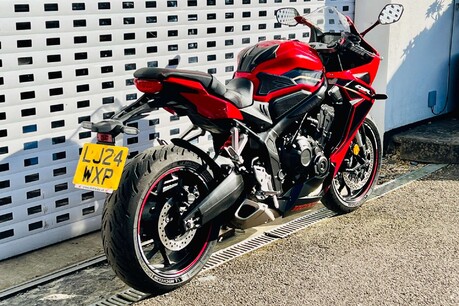 Honda CBR 0.6 CBR 650 RA-P 6