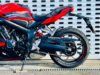 Honda CBR 0.6 CBR 650 RA-P 11