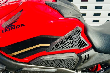 Honda CBR 0.6 CBR 650 RA-P 26