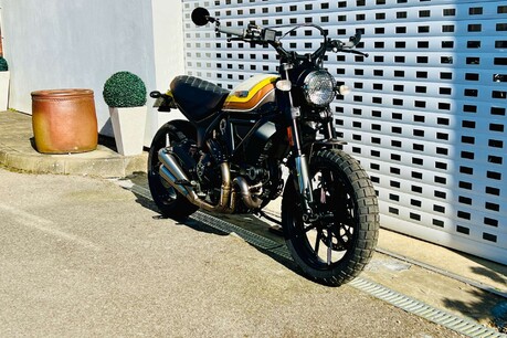 Ducati Scrambler 800 Mach 2.0 Roland Sands Edition 15