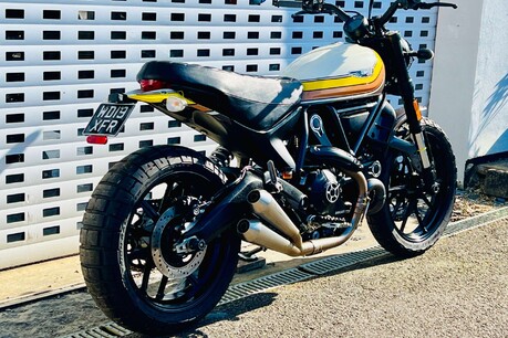 Ducati Scrambler 800 Mach 2.0 Roland Sands Edition 17