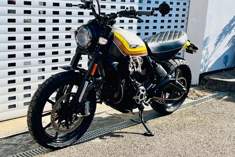 Ducati Scrambler 800 Mach 2.0 Roland Sands Edition 20