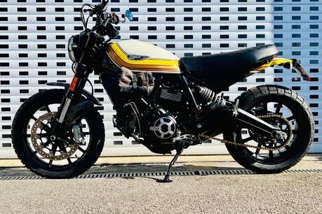 Ducati Scrambler 800 Mach 2.0 Roland Sands Edition 22