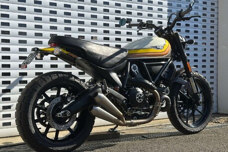 Ducati Scrambler 800 Mach 2.0 Roland Sands Edition 36