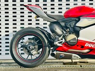 Ducati 1199 1.2 1199 S Panigale 7