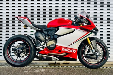 Ducati 1199 1.2 1199 S Panigale 9