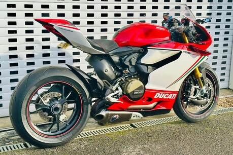 Ducati 1199 1.2 1199 S Panigale 39