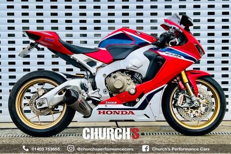 Honda CBR CBR1000 RR-R SP 1