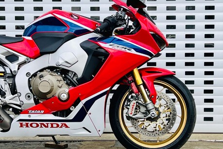 Honda CBR CBR1000 RR-R SP 2