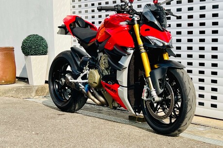 Ducati Streetfighter V4 1.1 Streetfighter V4 3