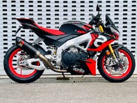 Aprilia Tuono 1.1 Tuono V4 1100 Factory 2