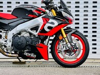 Aprilia Tuono 1.1 Tuono V4 1100 Factory 6