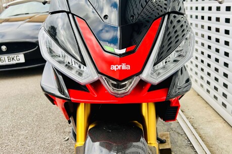 Aprilia Tuono 1.1 Tuono V4 1100 Factory 11