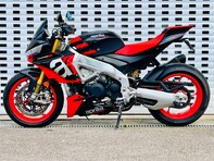 Aprilia Tuono 1.1 Tuono V4 1100 Factory 17