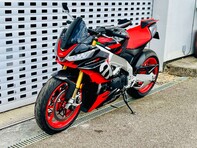 Aprilia Tuono 1.1 Tuono V4 1100 Factory 18